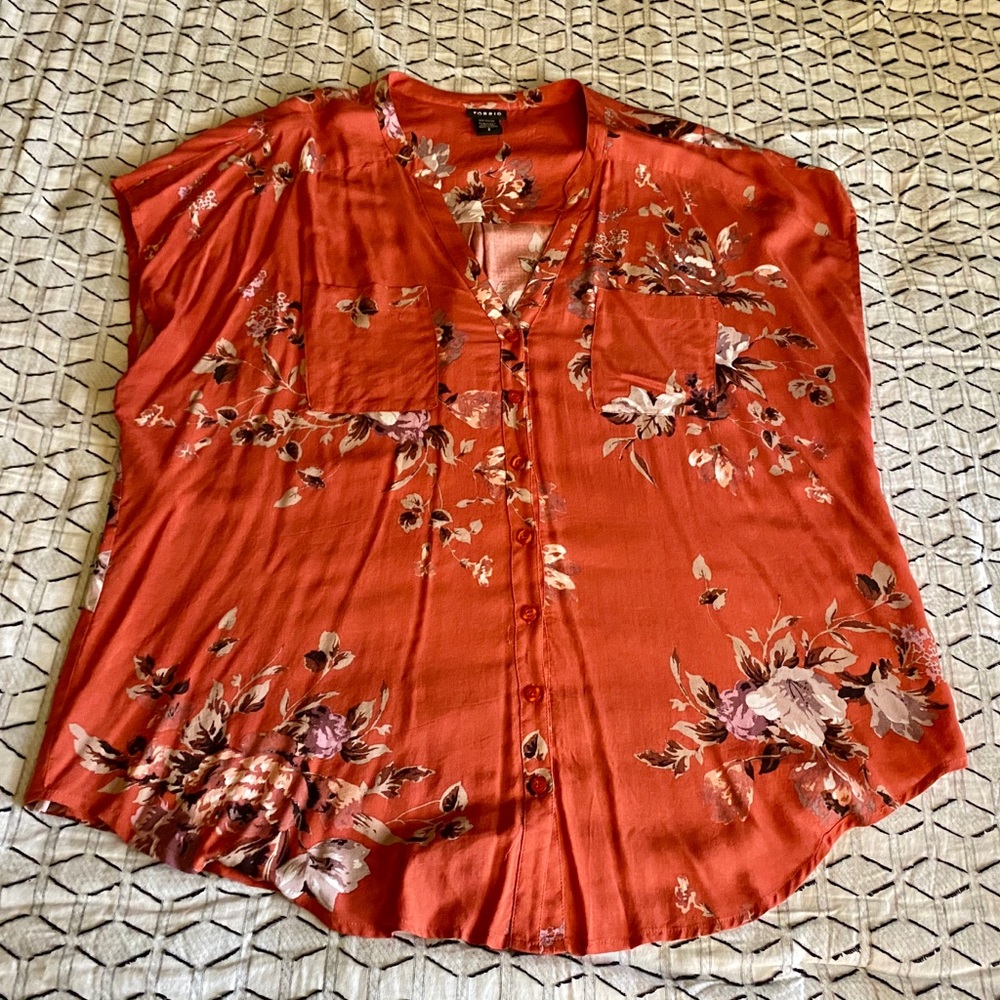 Torrid challis floral top, Sz 2x, EUC